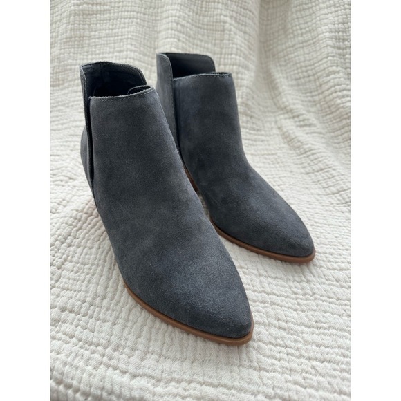Dolce Vita Daine Gray Suede Bootie Size 8.5 - Picture 2 of 6
